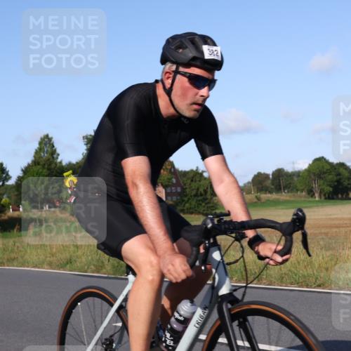 25.08.2024 - Elbe Triathlon Hamburg Fuchs,  Jonas http://msf.ph/oto/6869735 25.08.2024 09:33:01 Radfahren 382, 336 meine-sportfotos.de