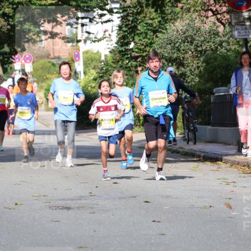 25.08.2024 - 20. Blankeneser Heldenlauf Strokosch-Dieckow http://msf.ph/oto/6869737 25.08.2024 10:31:10 Ziel 6067, 6177, 6189, 6190, 6490 meine-sportfotos.de