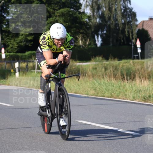 25.08.2024 - Elbe Triathlon Hamburg Fuchs,  Jonas http://msf.ph/oto/6869754 25.08.2024 09:33:07 Radfahren 336 meine-sportfotos.de