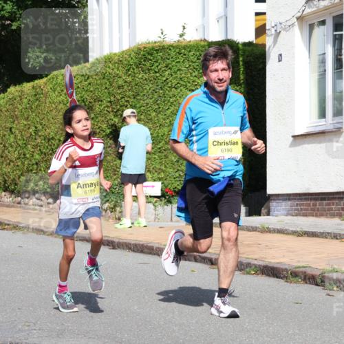 25.08.2024 - 20. Blankeneser Heldenlauf Strokosch-Dieckow http://msf.ph/oto/6869809 25.08.2024 10:31:17 Ziel 6067, 6082, 6177, 6189, 6190, 6490 meine-sportfotos.de