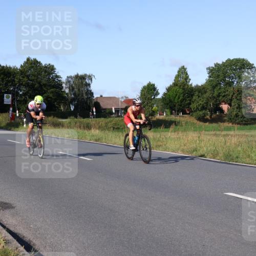25.08.2024 - Elbe Triathlon Hamburg Fuchs,  Jonas http://msf.ph/oto/6869947 25.08.2024 09:33:32 Radfahren 108, 364, 486, 353, 323, 181 meine-sportfotos.de