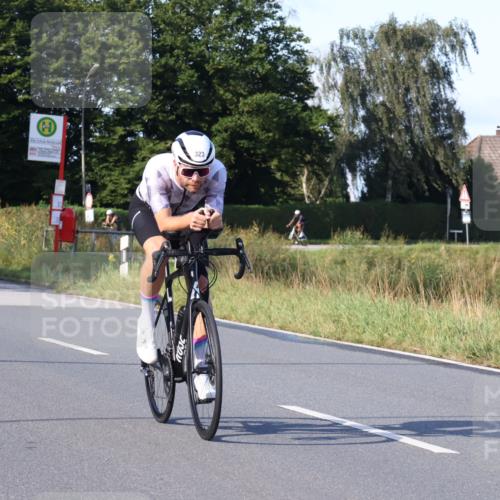 25.08.2024 - Elbe Triathlon Hamburg Fuchs,  Jonas http://msf.ph/oto/6869973 25.08.2024 09:33:34 Radfahren 486, 353, 323, 181 meine-sportfotos.de