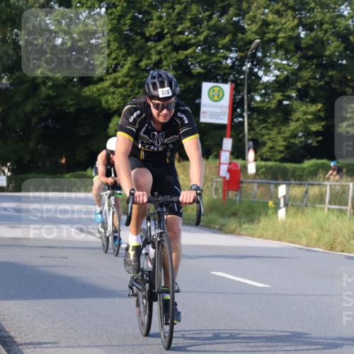 25.08.2024 - Elbe Triathlon Hamburg Fuchs,  Jonas http://msf.ph/oto/6870070 25.08.2024 09:33:42 Radfahren 181, 316, 326, 156, 126, 228, 352 meine-sportfotos.de