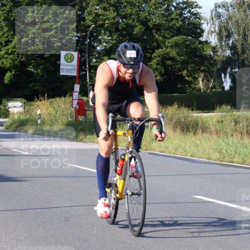 25.08.2024 - Elbe Triathlon Hamburg Fuchs,  Jonas http://msf.ph/oto/6870215 25.08.2024 09:33:51 Radfahren 228, 352, 1851, 234, 53, 256 meine-sportfotos.de