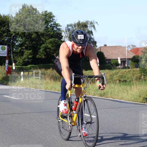 25.08.2024 - Elbe Triathlon Hamburg Fuchs,  Jonas http://msf.ph/oto/6870228 25.08.2024 09:33:51 Radfahren 228, 352, 1851, 234, 53, 256 meine-sportfotos.de