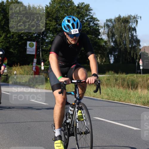 25.08.2024 - Elbe Triathlon Hamburg Fuchs,  Jonas http://msf.ph/oto/6870252 25.08.2024 09:33:53 Radfahren 352, 1851, 234, 53, 256 meine-sportfotos.de