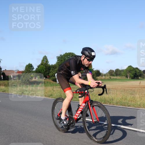 25.08.2024 - Elbe Triathlon Hamburg Fuchs,  Jonas http://msf.ph/oto/6870290 25.08.2024 09:33:54 Radfahren 1851, 234, 53, 256 meine-sportfotos.de