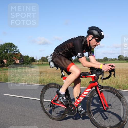 25.08.2024 - Elbe Triathlon Hamburg Fuchs,  Jonas http://msf.ph/oto/6870293 25.08.2024 09:33:54 Radfahren 1851, 234, 53, 256 meine-sportfotos.de
