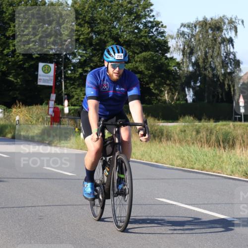25.08.2024 - Elbe Triathlon Hamburg Fuchs,  Jonas http://msf.ph/oto/6870306 25.08.2024 09:33:57 Radfahren 1851, 234, 53, 256 meine-sportfotos.de