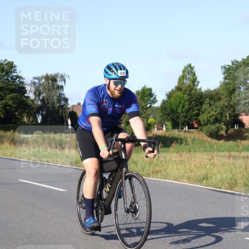 25.08.2024 - Elbe Triathlon Hamburg Fuchs,  Jonas http://msf.ph/oto/6870324 25.08.2024 09:33:58 Radfahren 234, 53, 256 meine-sportfotos.de