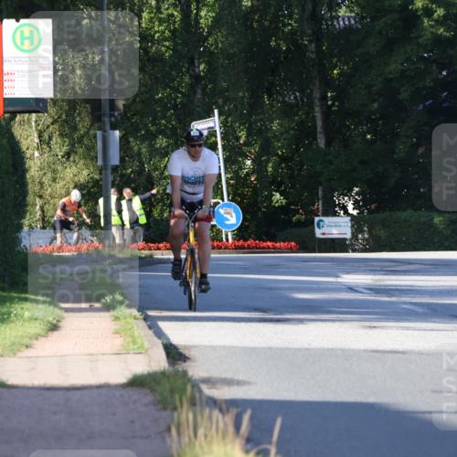 25.08.2024 - Elbe Triathlon Hamburg Fuchs,  Jonas http://msf.ph/oto/6870339 25.08.2024 09:34:03 Radfahren 256, 245, 314 meine-sportfotos.de
