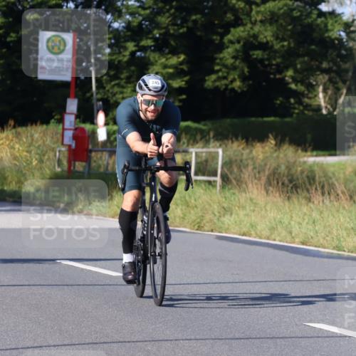 25.08.2024 - Elbe Triathlon Hamburg Fuchs,  Jonas http://msf.ph/oto/6870354 25.08.2024 09:34:05 Radfahren 245, 314, 159 meine-sportfotos.de