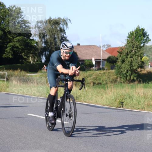 25.08.2024 - Elbe Triathlon Hamburg Fuchs,  Jonas http://msf.ph/oto/6870377 25.08.2024 09:34:06 Radfahren 245, 314, 159 meine-sportfotos.de