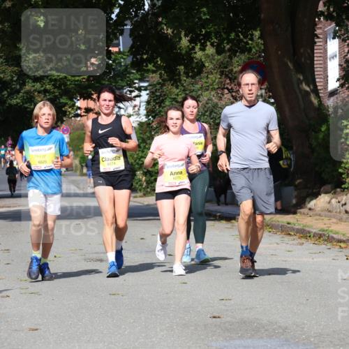 25.08.2024 - 20. Blankeneser Heldenlauf Strokosch-Dieckow http://msf.ph/oto/6870394 25.08.2024 10:31:52 Ziel 6039, 6274, 6275, 6324, 6524, 6525 meine-sportfotos.de