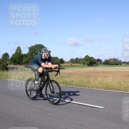 25.08.2024 - Elbe Triathlon Hamburg Fuchs,  Jonas http://msf.ph/oto/6870396 25.08.2024 09:34:06 Radfahren 245, 314, 159 meine-sportfotos.de
