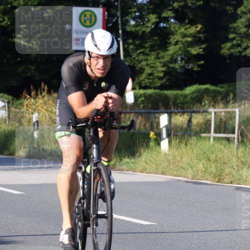 25.08.2024 - Elbe Triathlon Hamburg Fuchs,  Jonas http://msf.ph/oto/6870441 25.08.2024 09:34:10 Radfahren 245, 314, 159 meine-sportfotos.de