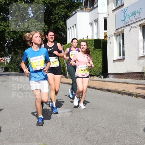 25.08.2024 - 20. Blankeneser Heldenlauf Strokosch-Dieckow http://msf.ph/oto/6870474 25.08.2024 10:31:57 Ziel 6039, 6274, 6275, 6324, 6524, 6525 meine-sportfotos.de