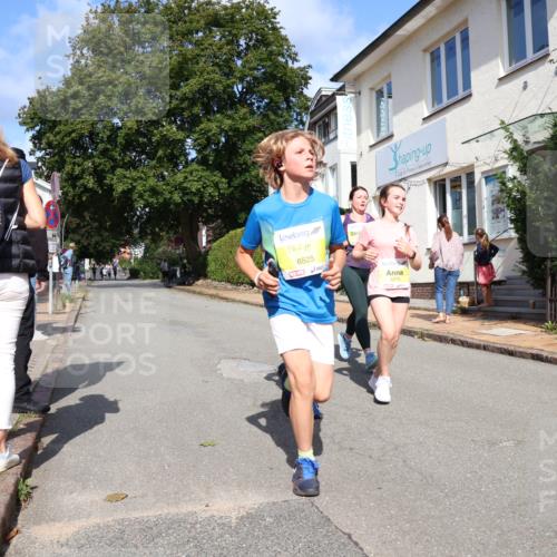 25.08.2024 - 20. Blankeneser Heldenlauf Strokosch-Dieckow http://msf.ph/oto/6870504 25.08.2024 10:31:57 Ziel 6039, 6274, 6275, 6324, 6524, 6525 meine-sportfotos.de