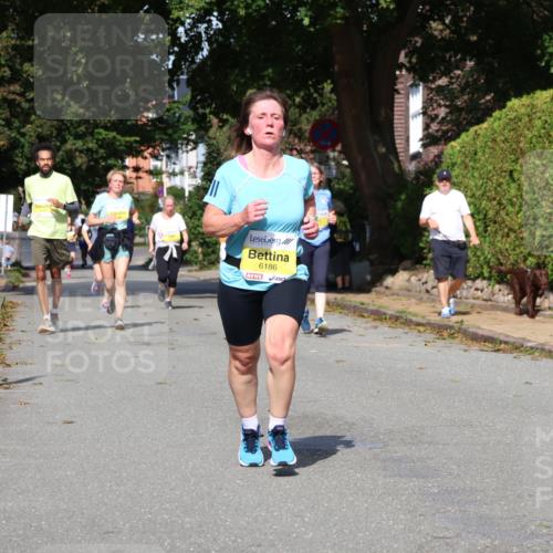 25.08.2024 - 20. Blankeneser Heldenlauf Strokosch-Dieckow http://msf.ph/oto/6870540 25.08.2024 10:32:19 Ziel 6086, 6146, 6186, 6253, 6254, 6317, 6464 meine-sportfotos.de