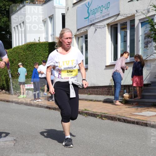 25.08.2024 - 20. Blankeneser Heldenlauf Strokosch-Dieckow http://msf.ph/oto/6870774 25.08.2024 10:32:28 Ziel 6086, 6115, 6146, 6201, 6253, 6254, 6464, 6533 meine-sportfotos.de
