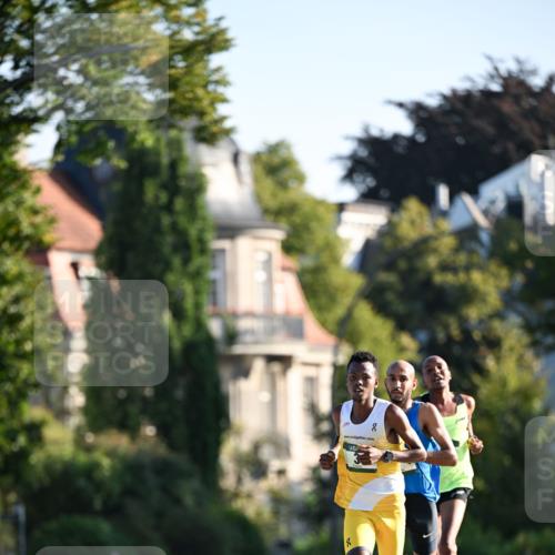 01.09.2024 - BARMER Alsterlauf Dr. Thomas Lammeyer http://msf.ph/oto/6886879 01.09.2024 09:16:22 Laufen 50, 2 meine-sportfotos.de