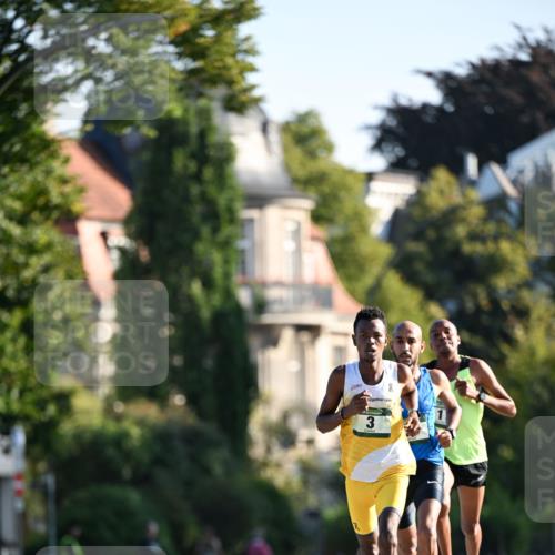 01.09.2024 - BARMER Alsterlauf Dr. Thomas Lammeyer http://msf.ph/oto/6886883 01.09.2024 09:16:22 Laufen 2, 3 meine-sportfotos.de