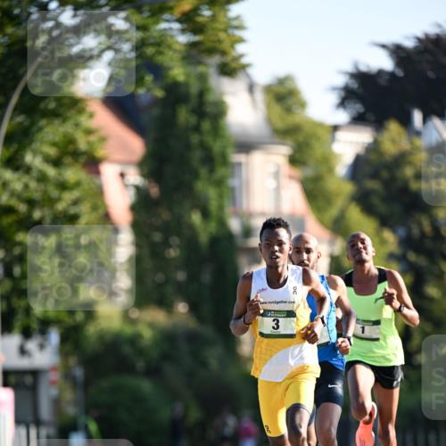 01.09.2024 - BARMER Alsterlauf Dr. Thomas Lammeyer http://msf.ph/oto/6886887 01.09.2024 09:16:22 Laufen 2, 3 meine-sportfotos.de