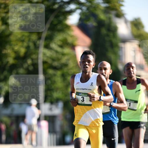 01.09.2024 - BARMER Alsterlauf Dr. Thomas Lammeyer http://msf.ph/oto/6886894 01.09.2024 09:16:23 Laufen 2, 35, 3, 6 meine-sportfotos.de