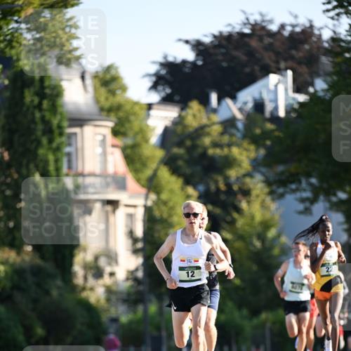 01.09.2024 - BARMER Alsterlauf Dr. Thomas Lammeyer http://msf.ph/oto/6886952 01.09.2024 09:17:37 Laufen 12, 6874, 22 meine-sportfotos.de