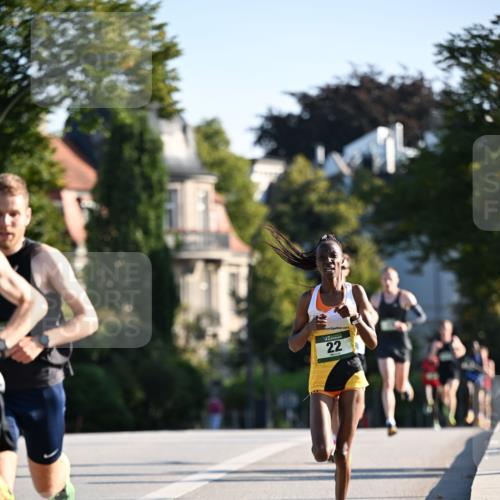 01.09.2024 - BARMER Alsterlauf Dr. Thomas Lammeyer http://msf.ph/oto/6886969 01.09.2024 09:17:40 Laufen 2, 22 meine-sportfotos.de