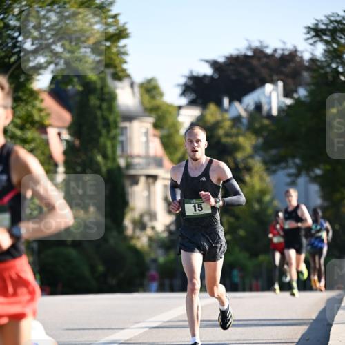 01.09.2024 - BARMER Alsterlauf Dr. Thomas Lammeyer http://msf.ph/oto/6886988 01.09.2024 09:17:44 Laufen 15 meine-sportfotos.de