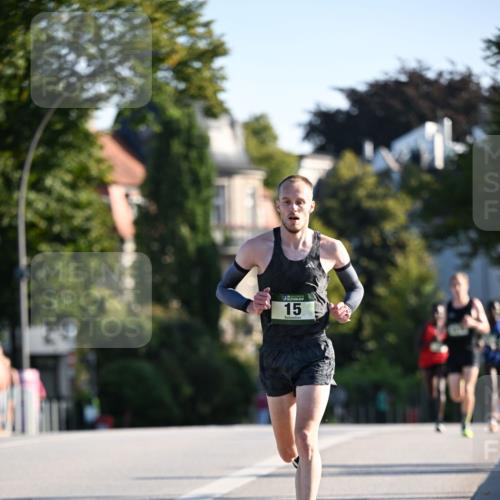 01.09.2024 - BARMER Alsterlauf Dr. Thomas Lammeyer http://msf.ph/oto/6886991 01.09.2024 09:17:44 Laufen 15 meine-sportfotos.de