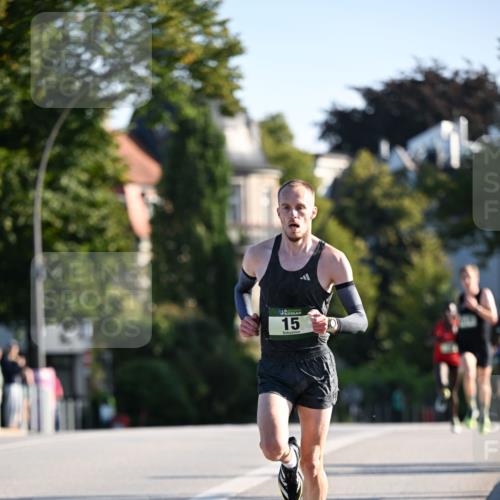 01.09.2024 - BARMER Alsterlauf Dr. Thomas Lammeyer http://msf.ph/oto/6886992 01.09.2024 09:17:44 Laufen 15 meine-sportfotos.de