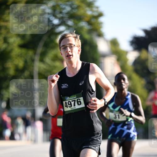 01.09.2024 - BARMER Alsterlauf Dr. Thomas Lammeyer http://msf.ph/oto/6887015 01.09.2024 09:17:49 Laufen 4976 meine-sportfotos.de