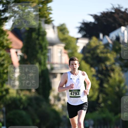 01.09.2024 - BARMER Alsterlauf Dr. Thomas Lammeyer http://msf.ph/oto/6887031 01.09.2024 09:18:05 Laufen 4793 meine-sportfotos.de