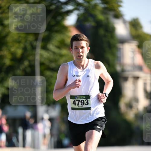 01.09.2024 - BARMER Alsterlauf Dr. Thomas Lammeyer http://msf.ph/oto/6887041 01.09.2024 09:18:06 Laufen 35, 4793 meine-sportfotos.de