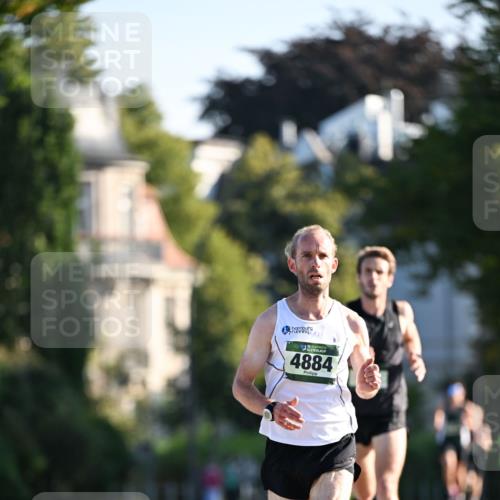 01.09.2024 - BARMER Alsterlauf Dr. Thomas Lammeyer http://msf.ph/oto/6887055 01.09.2024 09:18:11 Laufen 4884 meine-sportfotos.de