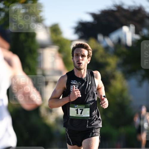 01.09.2024 - BARMER Alsterlauf Dr. Thomas Lammeyer http://msf.ph/oto/6887065 01.09.2024 09:18:13 Laufen 35, 17 meine-sportfotos.de
