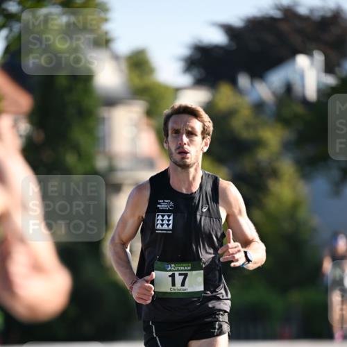 01.09.2024 - BARMER Alsterlauf Dr. Thomas Lammeyer http://msf.ph/oto/6887066 01.09.2024 09:18:13 Laufen 35, 17 meine-sportfotos.de