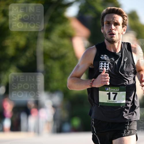 01.09.2024 - BARMER Alsterlauf Dr. Thomas Lammeyer http://msf.ph/oto/6887070 01.09.2024 09:18:14 Laufen 35, 17 meine-sportfotos.de