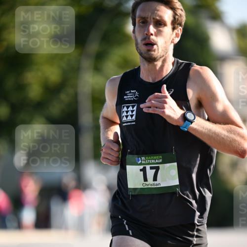 01.09.2024 - BARMER Alsterlauf Dr. Thomas Lammeyer http://msf.ph/oto/6887072 01.09.2024 09:18:14 Laufen 1, 35, 170 meine-sportfotos.de