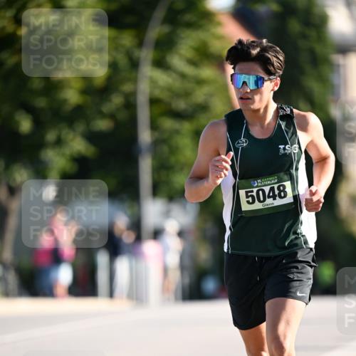 01.09.2024 - BARMER Alsterlauf Dr. Thomas Lammeyer http://msf.ph/oto/6887087 01.09.2024 09:18:20 Laufen 35, 5048 meine-sportfotos.de