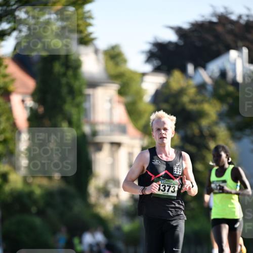 01.09.2024 - BARMER Alsterlauf Dr. Thomas Lammeyer http://msf.ph/oto/6887096 01.09.2024 09:18:22 Laufen 1373 meine-sportfotos.de