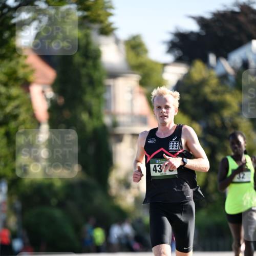 01.09.2024 - BARMER Alsterlauf Dr. Thomas Lammeyer http://msf.ph/oto/6887098 01.09.2024 09:18:23 Laufen 437 meine-sportfotos.de