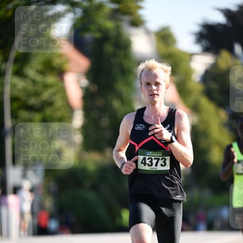 01.09.2024 - BARMER Alsterlauf Dr. Thomas Lammeyer http://msf.ph/oto/6887102 01.09.2024 09:18:23 Laufen 35, 4373 meine-sportfotos.de