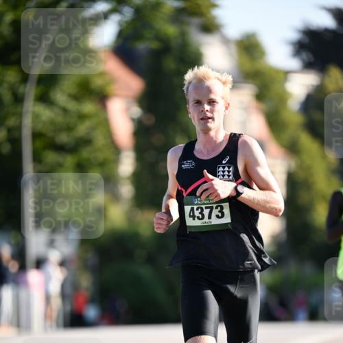 01.09.2024 - BARMER Alsterlauf Dr. Thomas Lammeyer http://msf.ph/oto/6887103 01.09.2024 09:18:23 Laufen 4373 meine-sportfotos.de