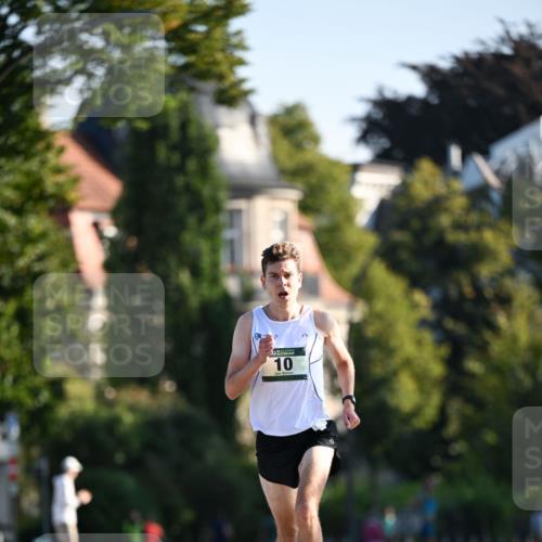 01.09.2024 - BARMER Alsterlauf Dr. Thomas Lammeyer http://msf.ph/oto/6887114 01.09.2024 09:18:27 Laufen 10 meine-sportfotos.de
