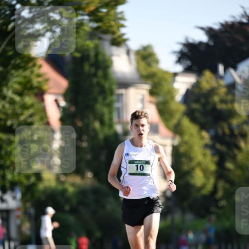 01.09.2024 - BARMER Alsterlauf Dr. Thomas Lammeyer http://msf.ph/oto/6887115 01.09.2024 09:18:27 Laufen 10 meine-sportfotos.de