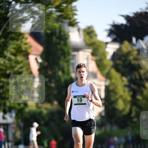 01.09.2024 - BARMER Alsterlauf Dr. Thomas Lammeyer http://msf.ph/oto/6887116 01.09.2024 09:18:27 Laufen 10 meine-sportfotos.de