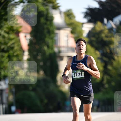 01.09.2024 - BARMER Alsterlauf Dr. Thomas Lammeyer http://msf.ph/oto/6887138 01.09.2024 09:18:35 Laufen 135, 3271 meine-sportfotos.de